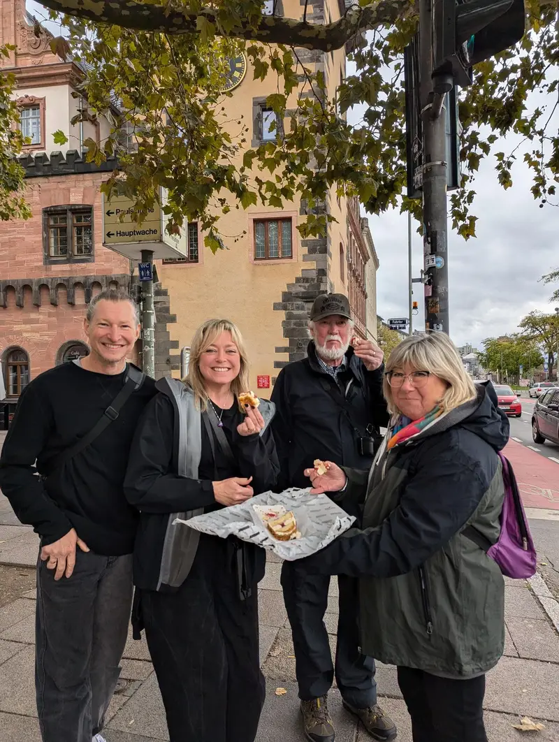 Native English-speaking local guiding a visitor through the old town on a private frankfurt city tour in Frankfurt am Main